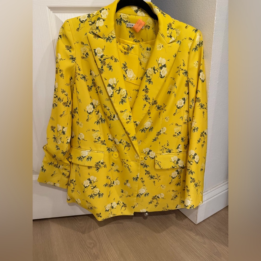 Alice and Olivia Justin Floral Blazer - Picture 4 of 5
